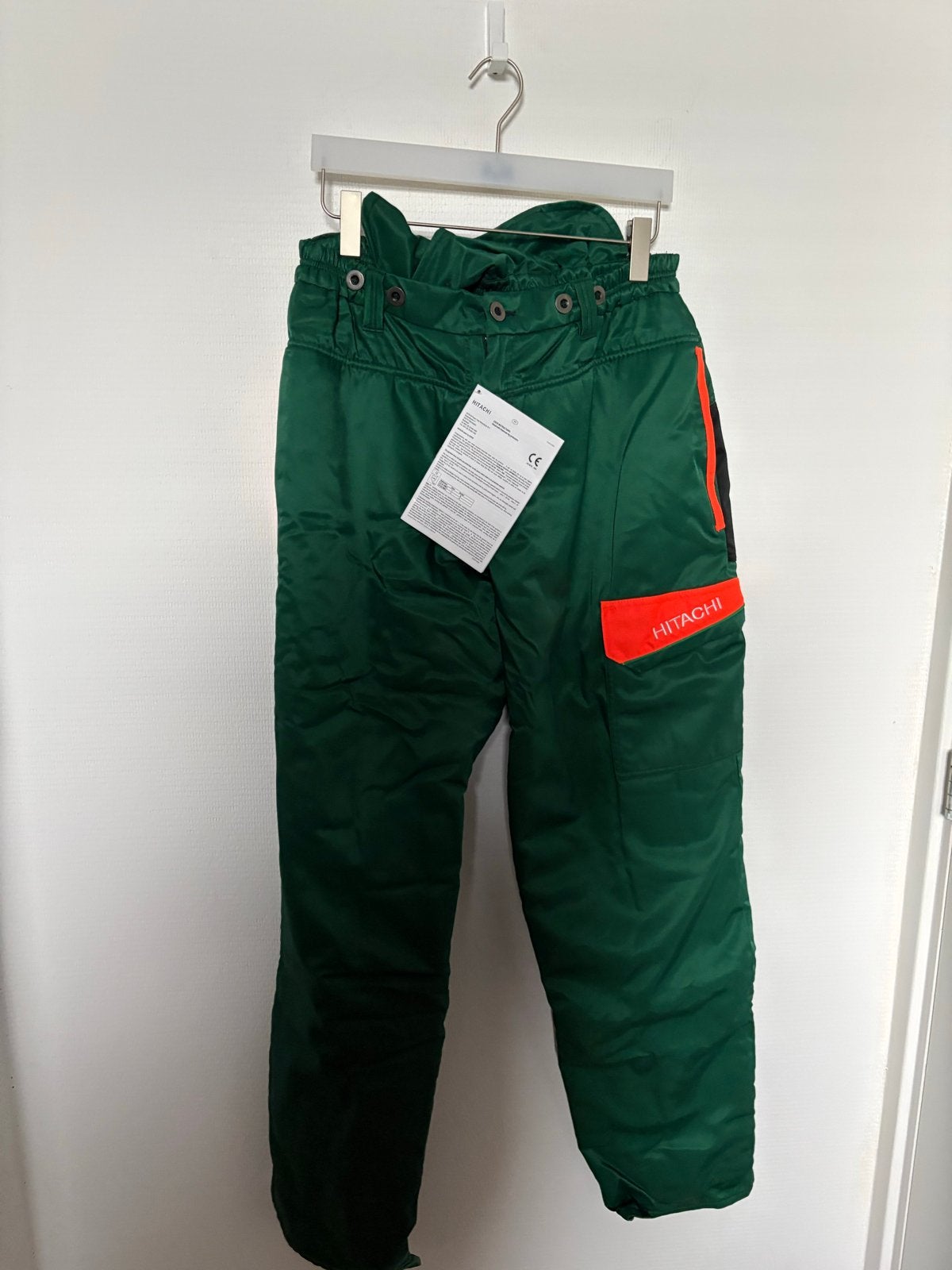 Foto 2 van Nieuwe Hitachi Zaagbroek Klasse 1 - Maat XXL