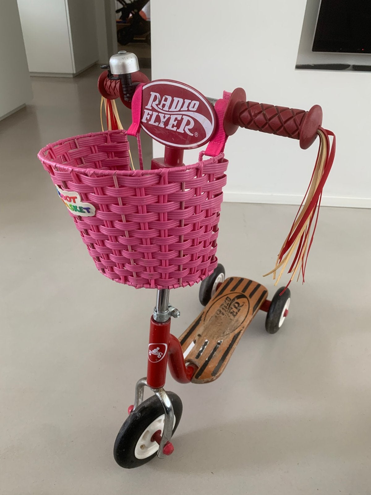 Radio Flyer Little Red Scoot met mandje, Ophalen of Verzenden, Gebruikt, Gewone step