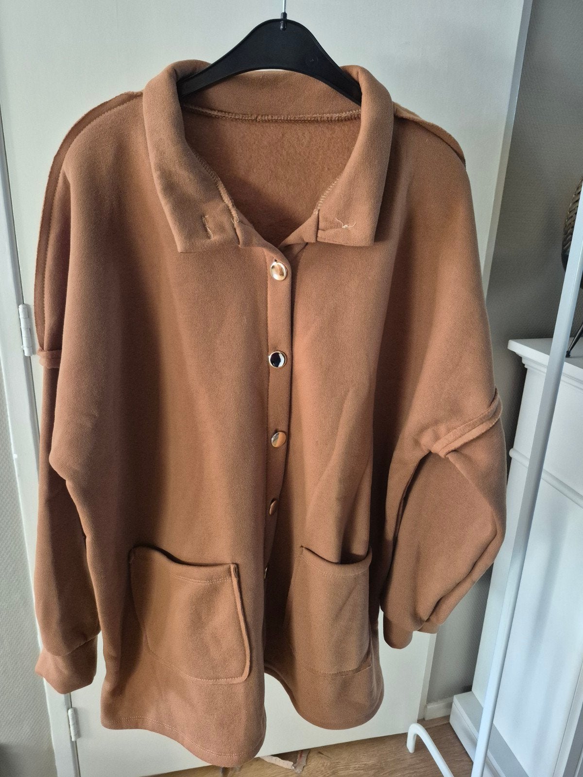 Vest met gouden knopen 46/48, Kleding | Dames, Ophalen of Verzenden, Nieuw, Trui of Vest
