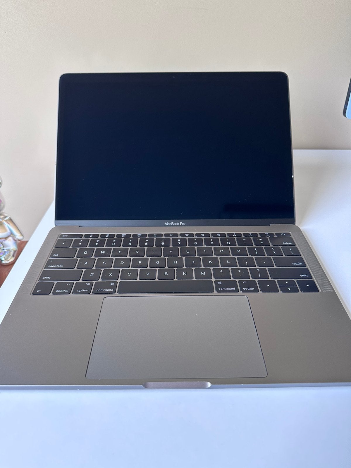 Apple MacBook Pro 13" (Mid 2017) – nieuwe batterij, Computers en Software, Apple Macbooks, 2 tot 3 Ghz, Qwerty, 13 inch, Zo goed als nieuw