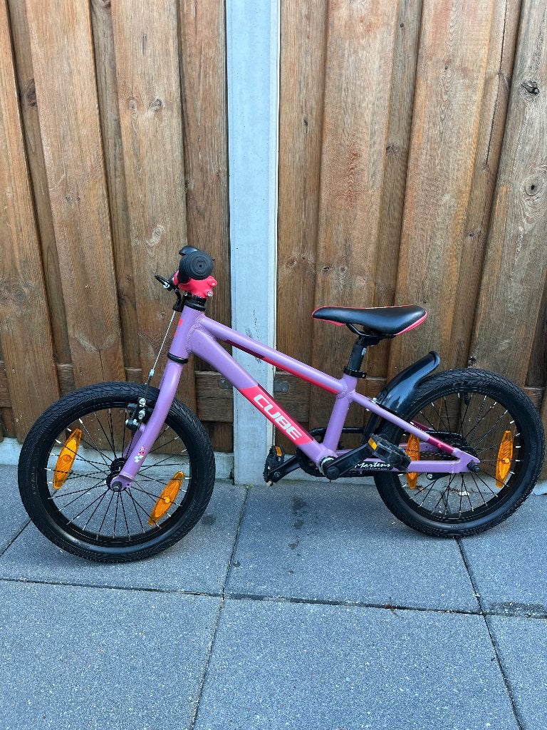 Cube 16 inch Cubie 160 paars, Fietsen en Brommers, Ophalen, Terugtraprem, 16 tot 20 inch, Zo goed als nieuw