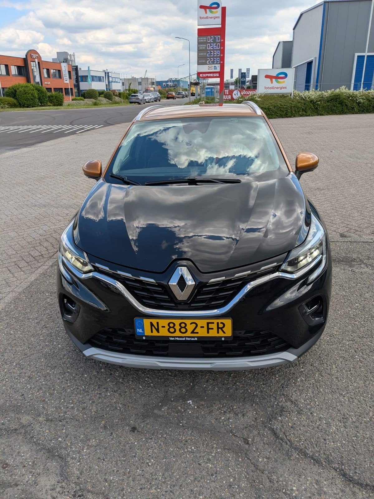 Renault Captur TCe 130pk GPF EDC 2020 Zwart, 4 cilinders, Zwart, 665 kg, 130 pk