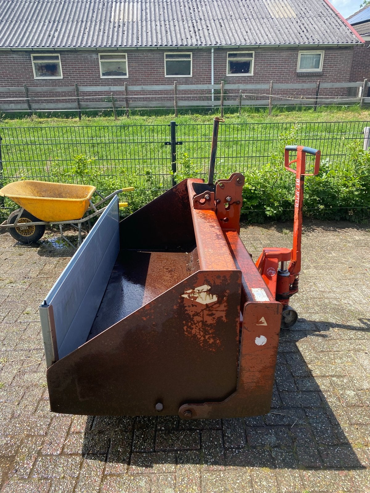 Degelijke grondbak met uitneembaar schot, Ophalen of Verzenden, Veehouderij, Transport