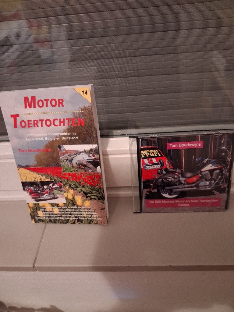 Motortoertochten + CD rom ( Tom Boudewijns), Ophalen of Verzenden, Zo goed als nieuw, Tom Boudewijns, Algemeen
