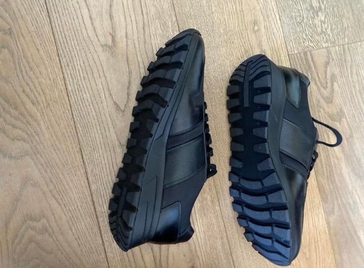 Originele Prada heren sneakers, Ophalen, Nieuw, Zwart