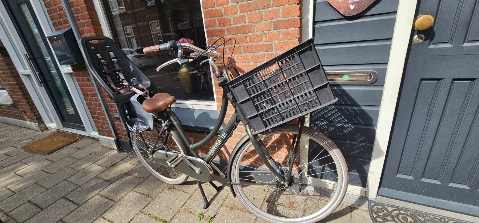 Cortina U4 Transportfiets met kinderzitje en krat, Fietsen en Brommers, Fietsen | Dames | Damesfietsen, Gebruikt, Velgrem, Versnellingen