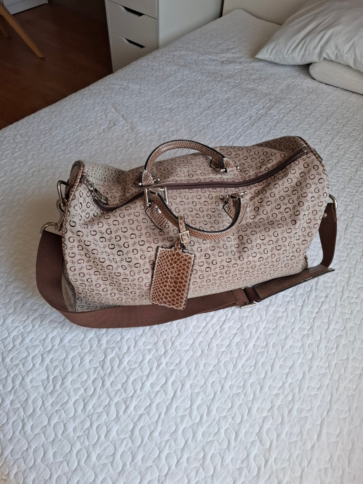 Guess ( By Marciano) Weekend tas, Sieraden, Tassen en Uiterlijk, Tassen | Reistassen en Weekendtassen, Ophalen, Zo goed als nieuw