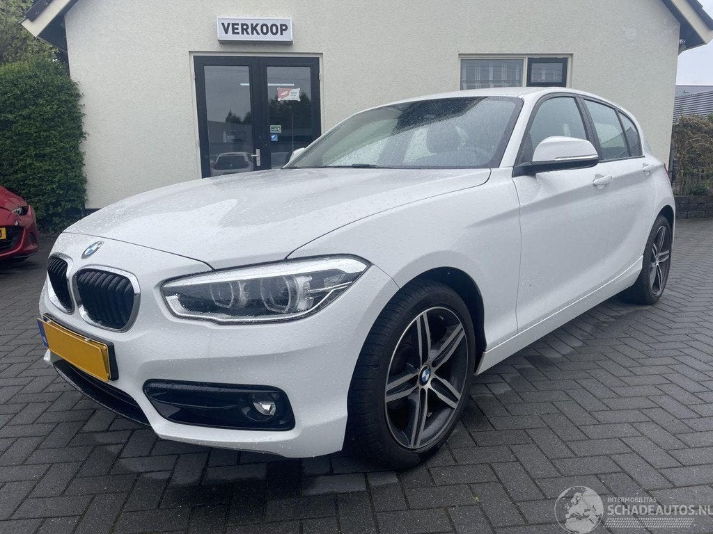 BMW 1-serie 118i Sport Line Edition N.A.P NL AUTO PRACHTIG!, Auto diversen, Schadeauto's, Petuelring 130 ,80809, München, Deutschland