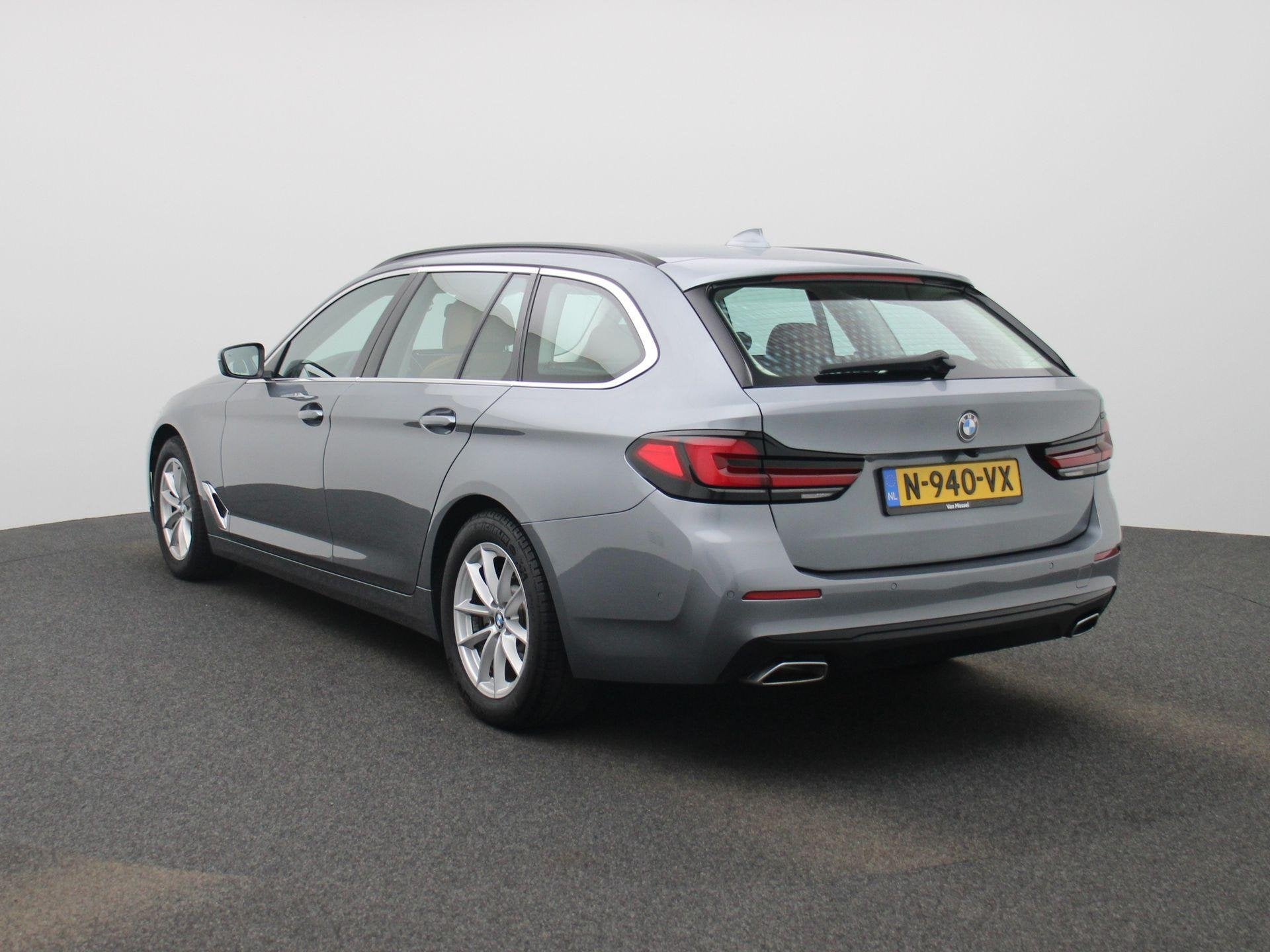 BMW 5-serie Touring 520i Business Edition Plus | Automaat |, Auto's, Gebruikt, 4 cilinders, 184 pk, 5-Serie