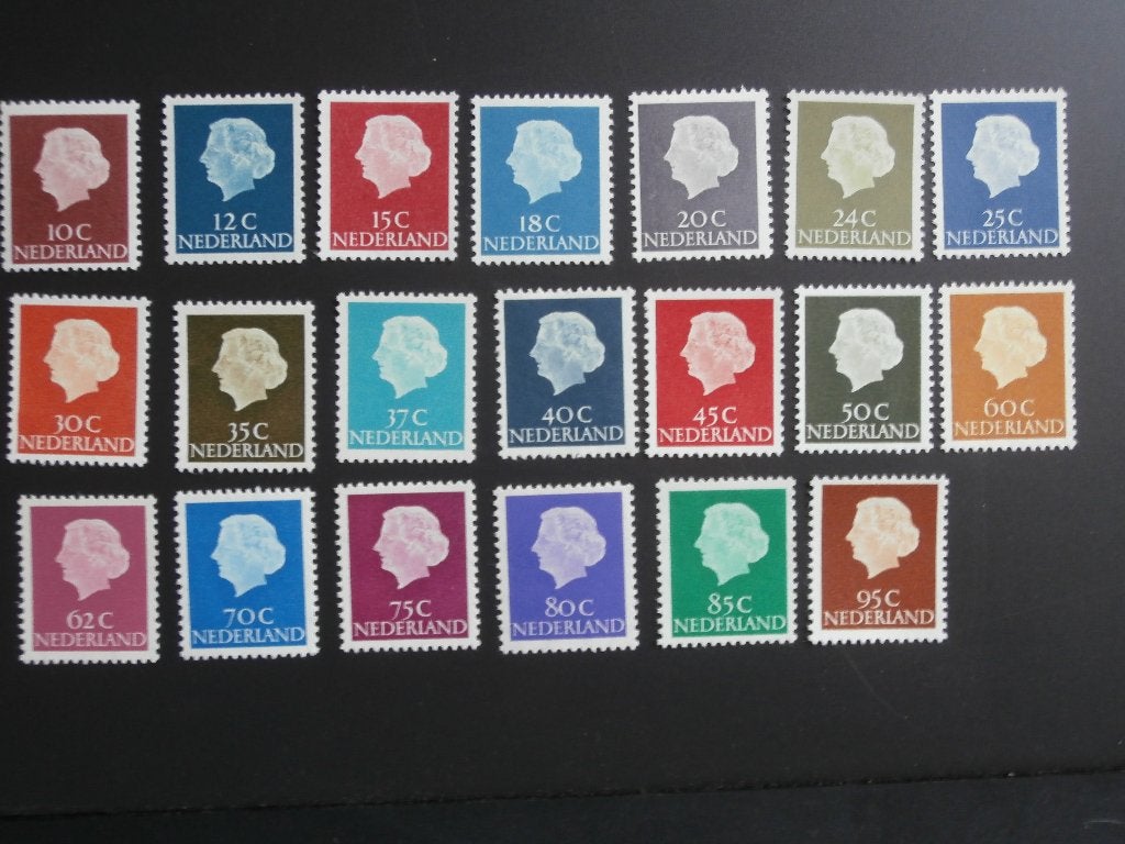 NL 1953-1967 serie KONINGIN JULIANA 2 FOTO'S, Verzenden, Na 1940, Postfris