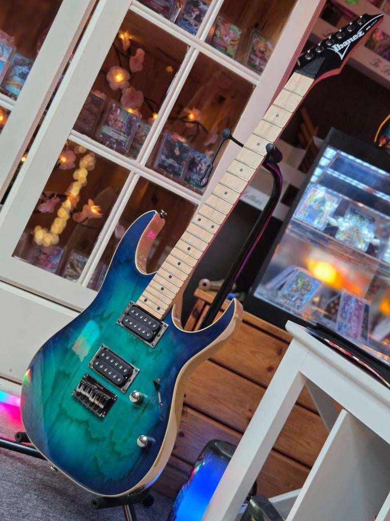 Hele mooie ibanez gitaar!, Ophalen, Zo goed als nieuw