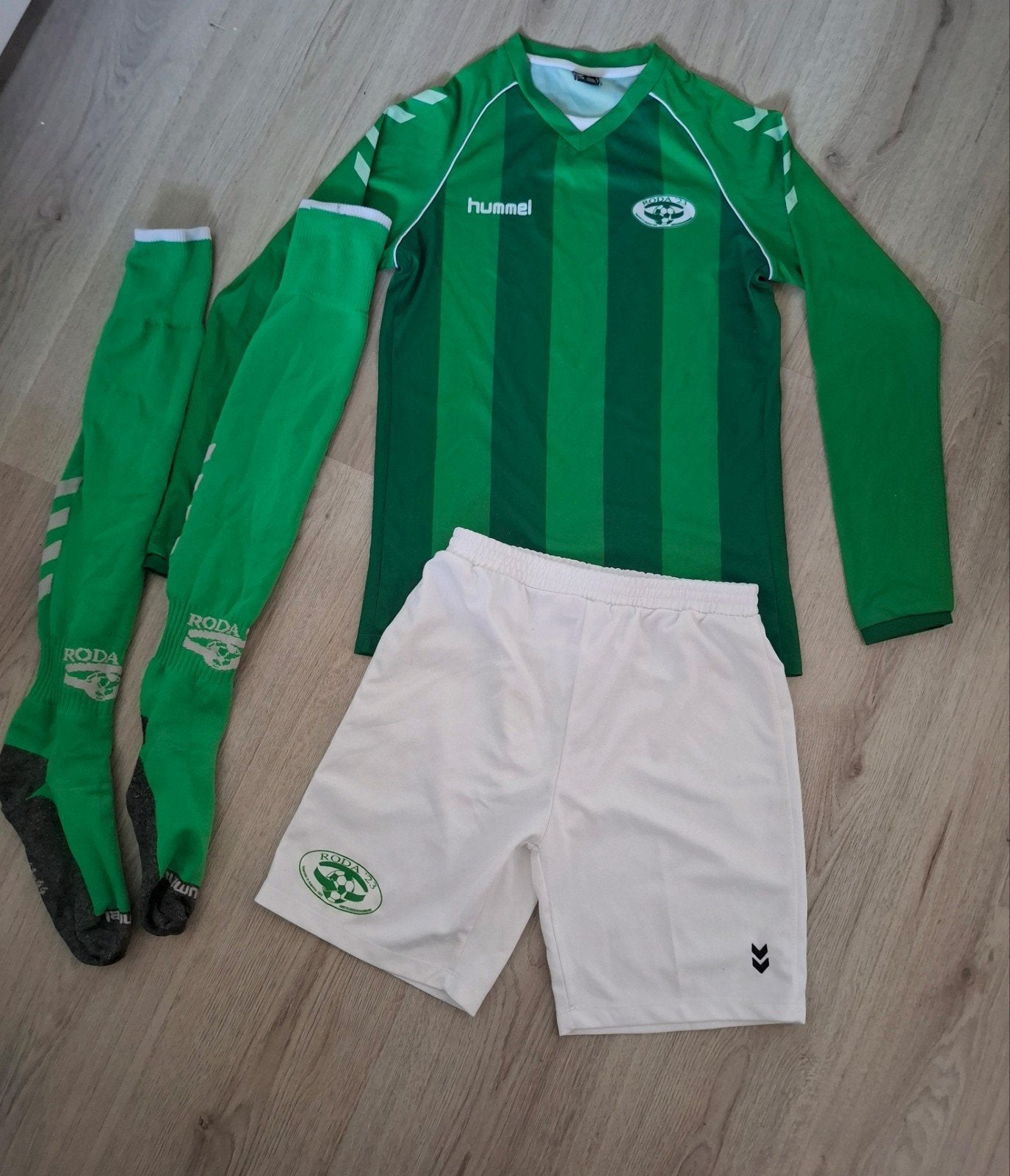 Roda 23 oude tenue maat 164 sokken 41-44, Maat XS of kleiner, Ophalen of Verzenden, Zo goed als nieuw, Set