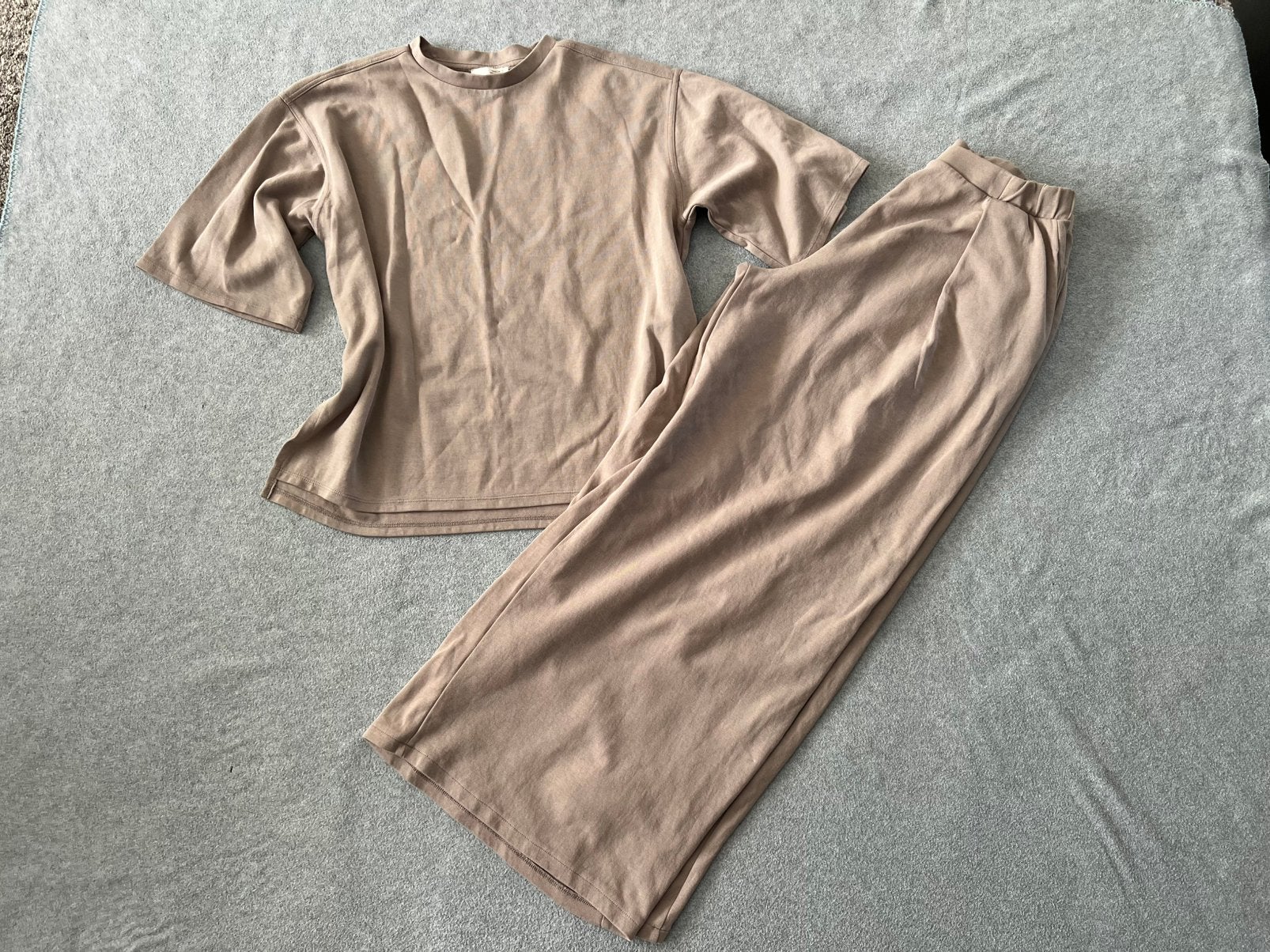 Maat L, Zara huis pak / jogg pak, Ophalen of Verzenden, Zo goed als nieuw, Maat 38/40 (M), Beige