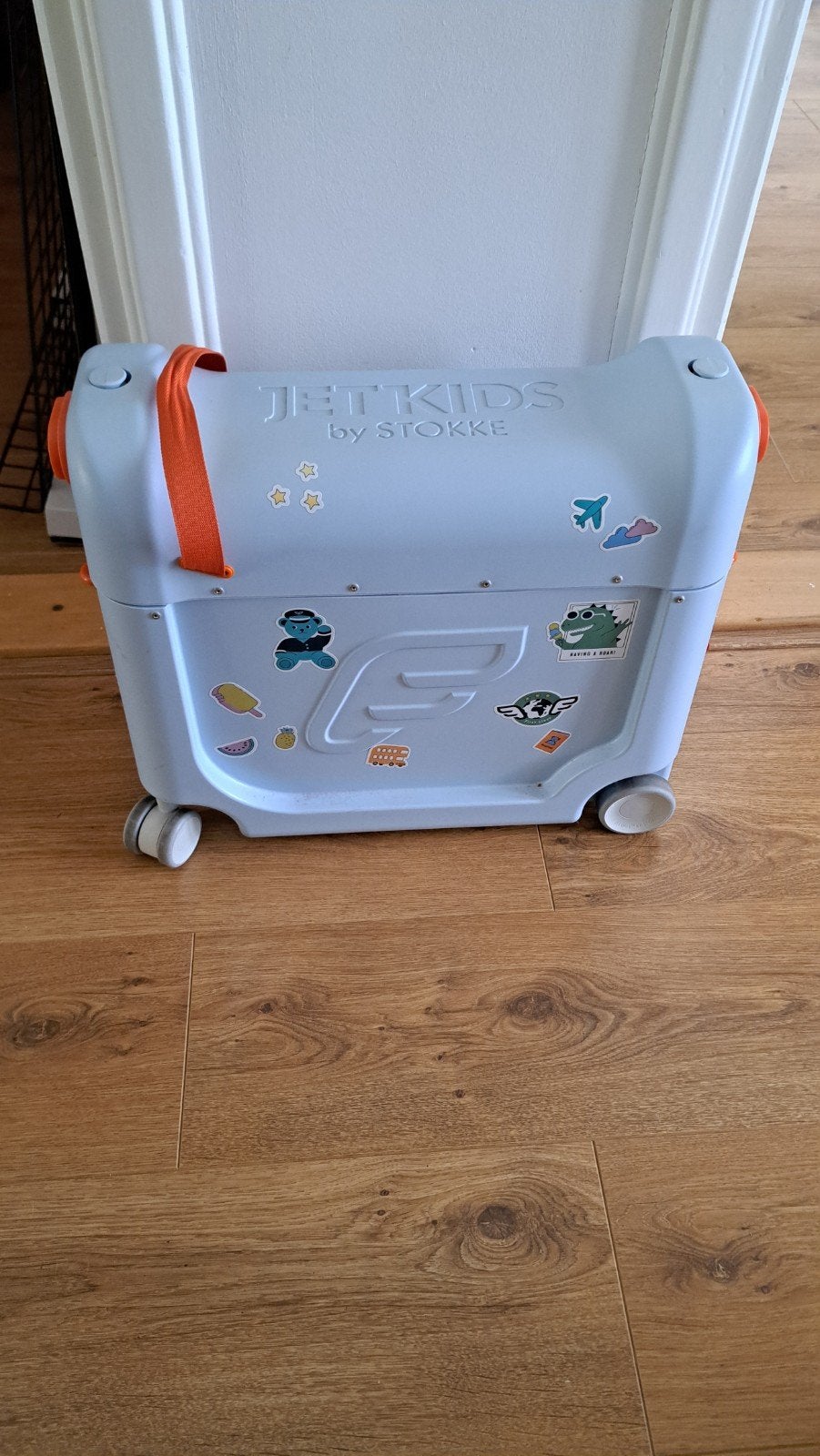 Stokke Jetkids, Ophalen, Zo goed als nieuw, Hard kunststof, Wieltjes