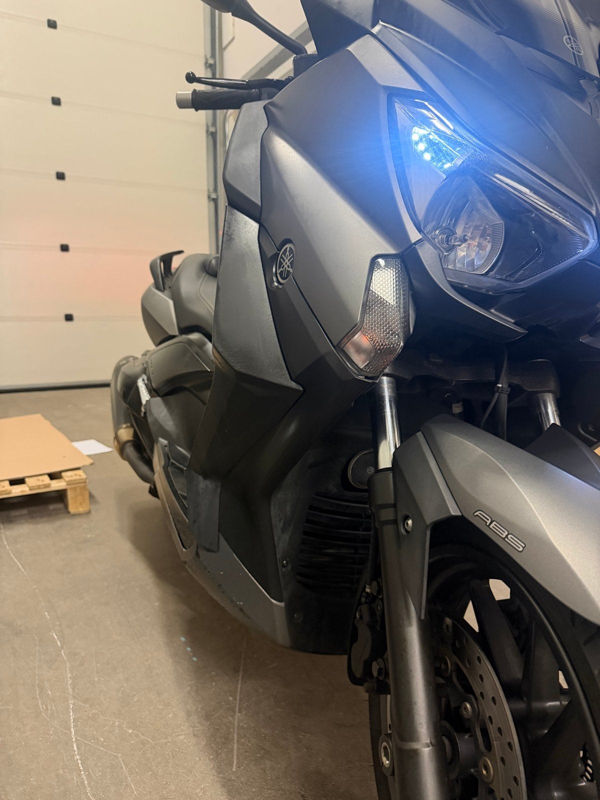 Yamaha XMAX Scooter met Akrapovic uitlaat 2015, Scooter, Gebruikt, Particulier, Minimaal motorrijbewijs A2