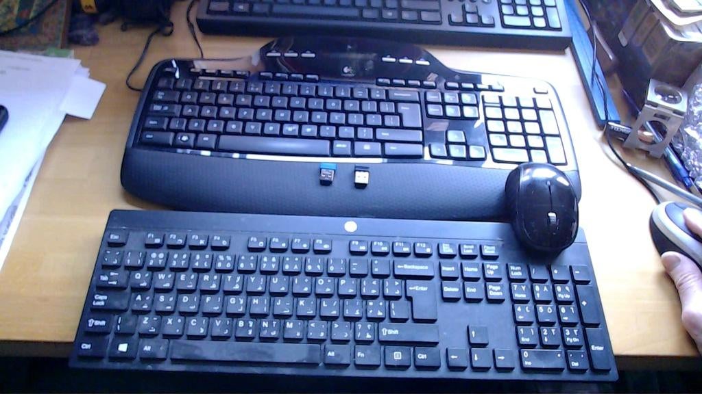 2 toetsenborden+ muis, Computers en Software, Gebruikt, Ophalen of Verzenden, Draadloos, Qwerty