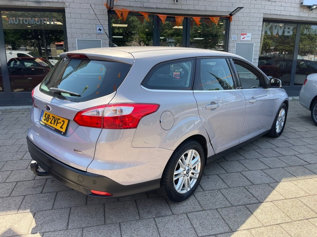 Ford FOCUS Wagon 1.0 EcoB. Titanium Airco Trekhaak Nw Apk, Auto's, Ford, Focus, Euro 5, 125 pk, Gebruikt