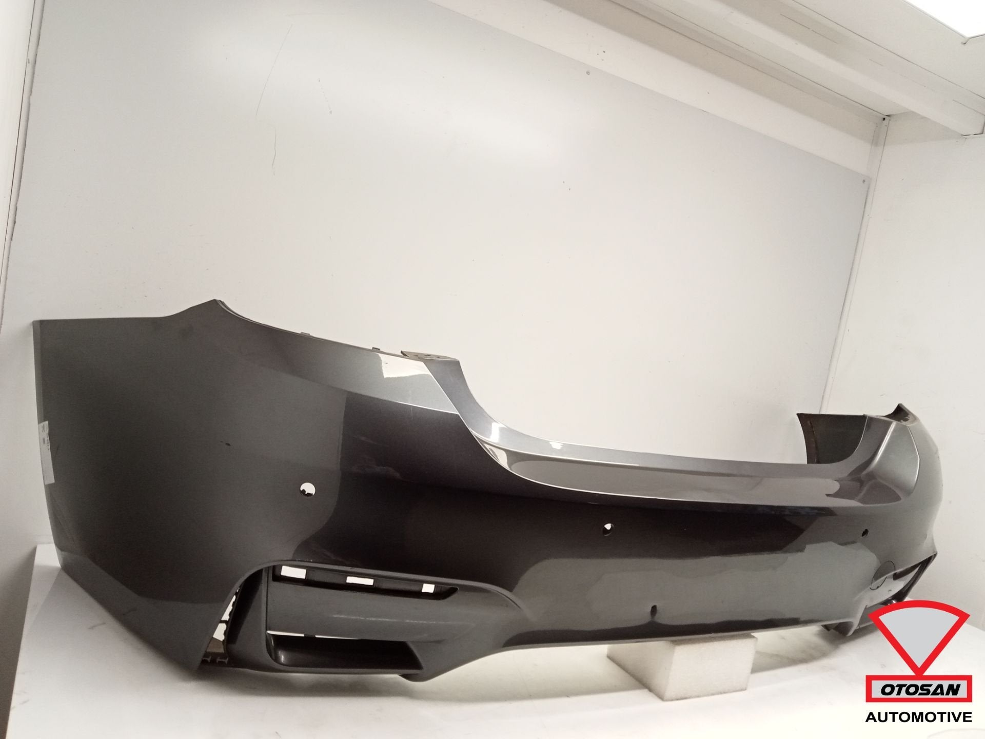 BMW M4 F82 F83 M Achterbumper Bumper 4xPDC Origineel!, Petuelring 130
80788  Munich, DE, Gebruikt, Info@bmw.de, Ophalen of Verzenden