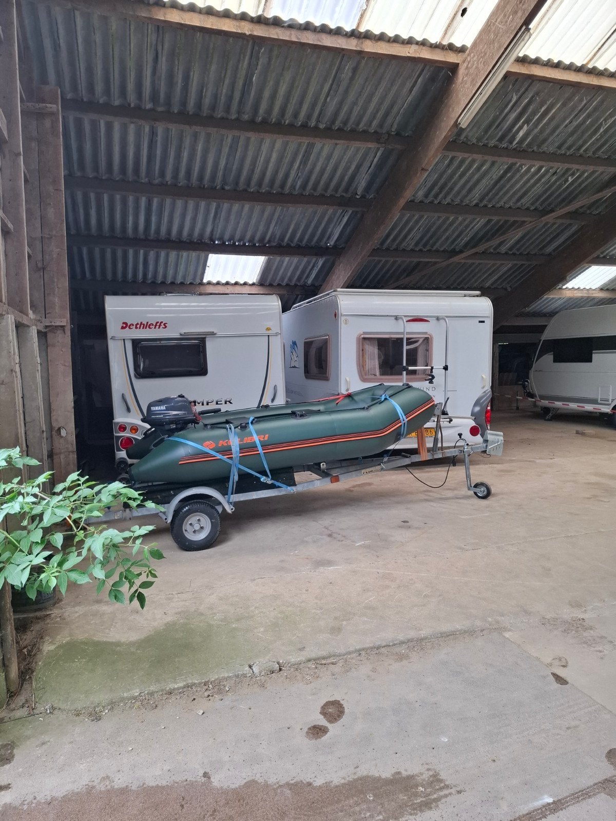 Complete set voor veel vaar en visplezier, Watersport en Boten, Rubberboten, 4 pk, Ophalen of Verzenden, Kolibri, Hout