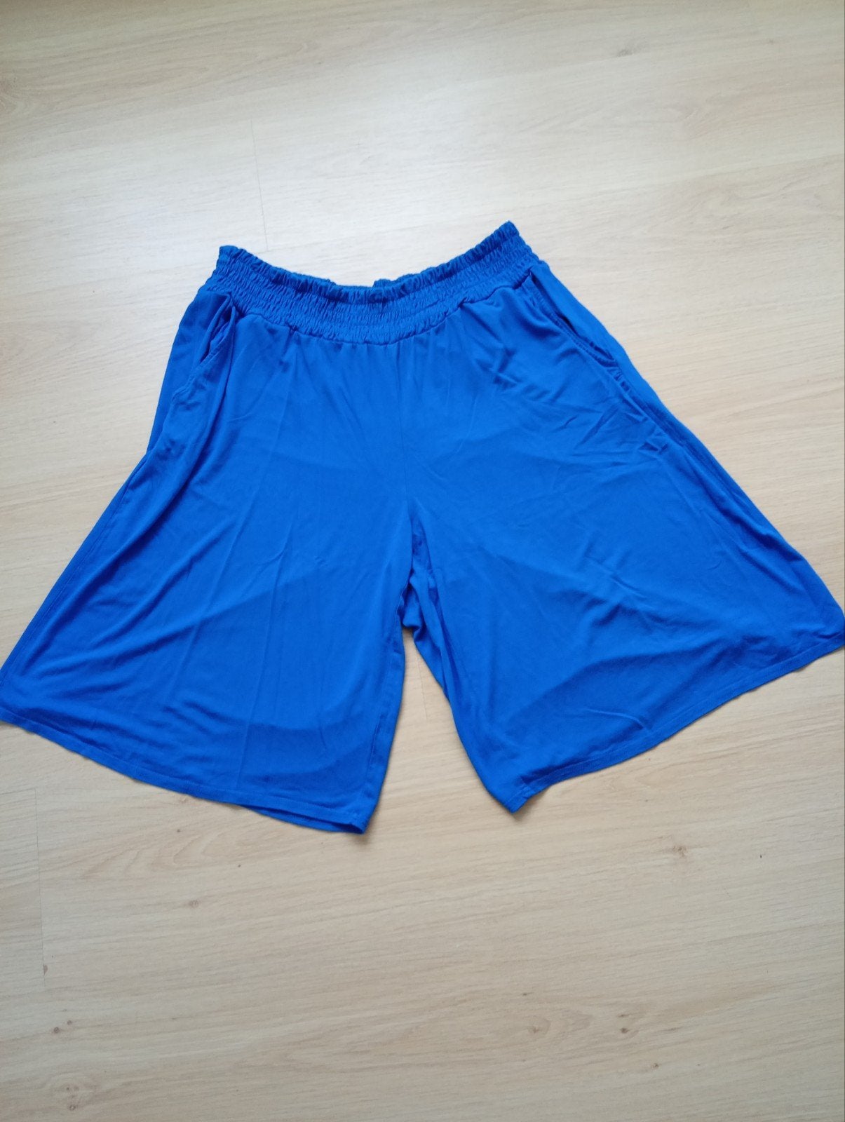 Blauwe wijde korte broek BPC Bonprix Collection, Bonprix Collection, Kort, Blauw, Maat 42/44 (L)