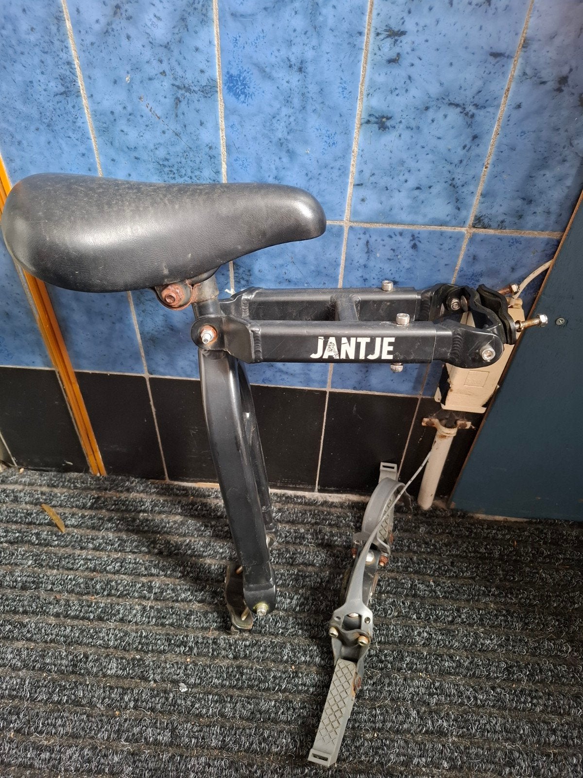 Jantje fietsstoeltje met voetsteuntjes, Ophalen, Achterzitje, 9 t/m 18 kg, Gebruikt