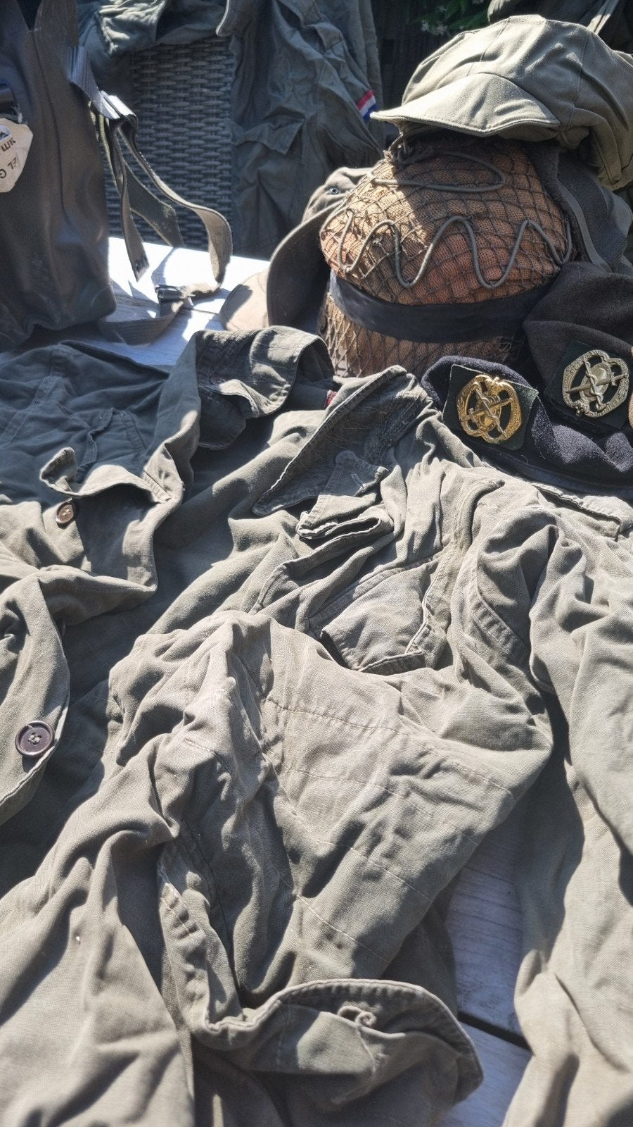 Militaria Collectie: Kleding, Helmen, Baretten en Meer, Ophalen of Verzenden, Landmacht, Overige gebieden, Kleding of Schoenen