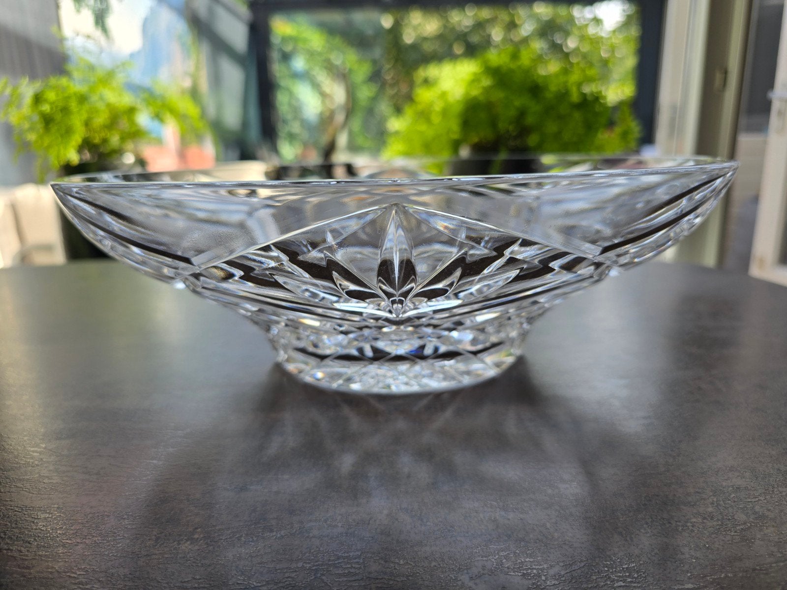 Luxe grote vintage Marquis by Waterford kristallen schaal, Huis en Inrichting, Ophalen of Verzenden, Zo goed als nieuw, Rond, Glas