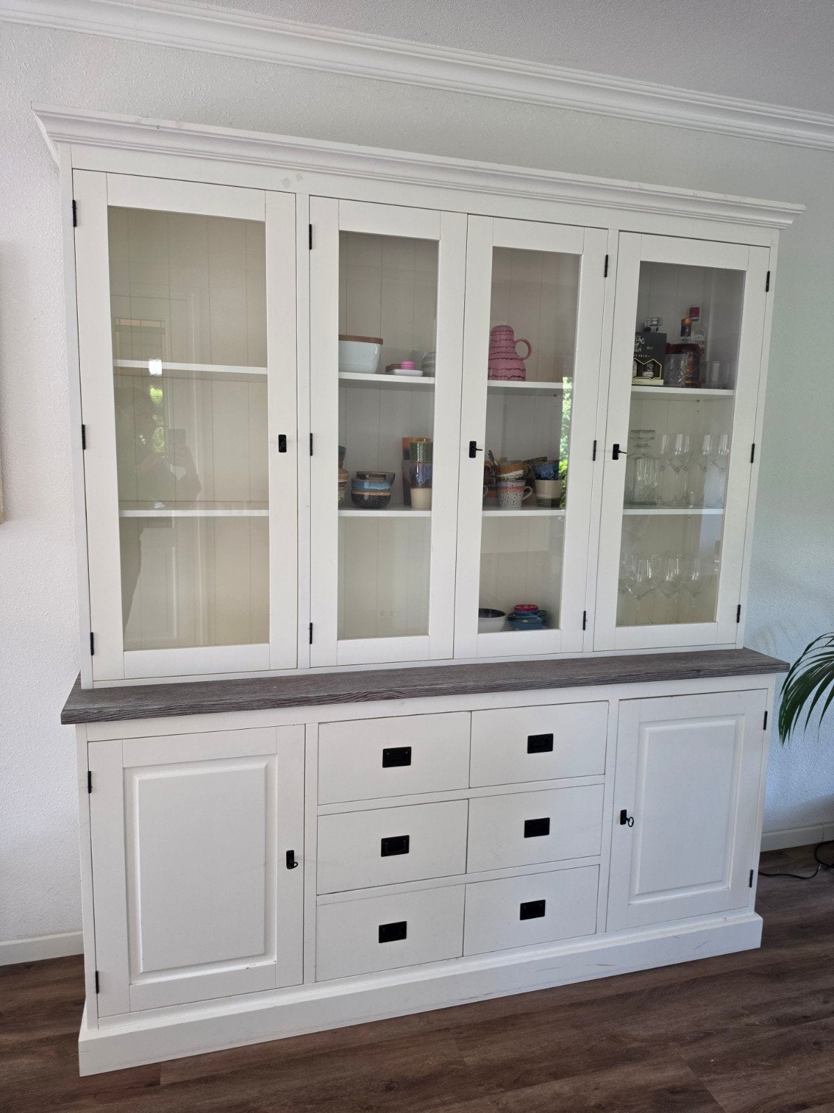 Tower living Lisa; Landelijke, grote, witte buffetkast, Ophalen, Gebruikt, 150 tot 200 cm, Met lade(s)