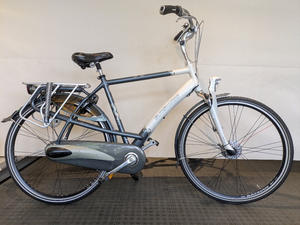 28 inch Batavus Mambo met 8 versnellingen en vering., Ophalen, Versnellingen, Batavus, Zo goed als nieuw