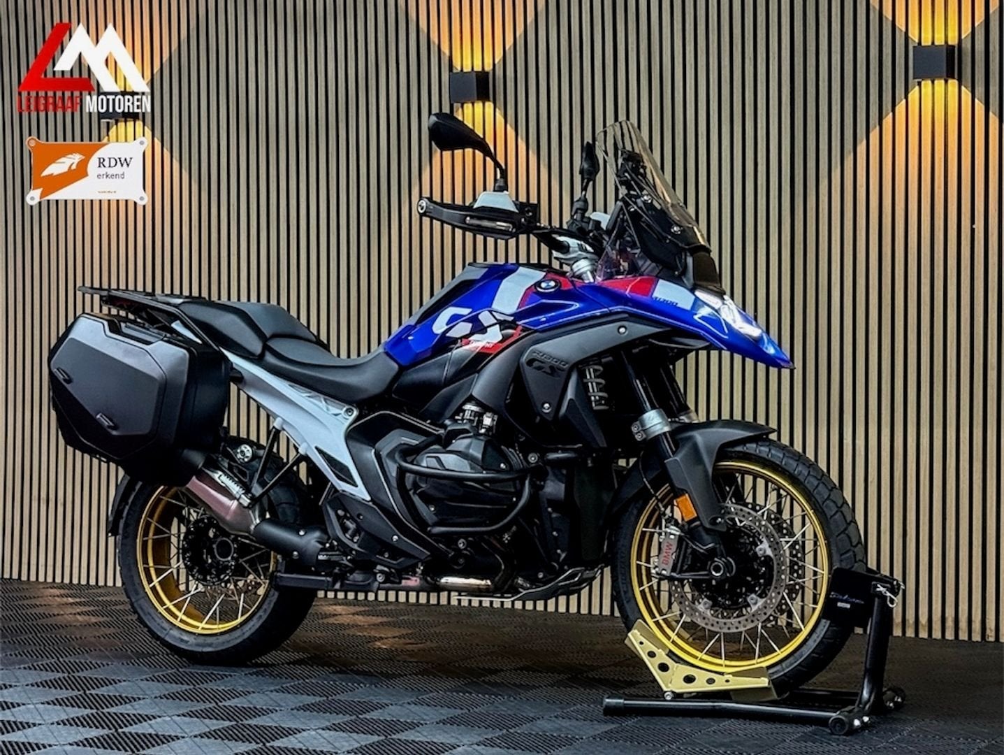 BMW R 1300 GS - Garantie - Alle pakketten - Koffers, Motoren, Motoren | BMW, Bedrijf, Overig, meer dan 35 kW, 2 cilinders