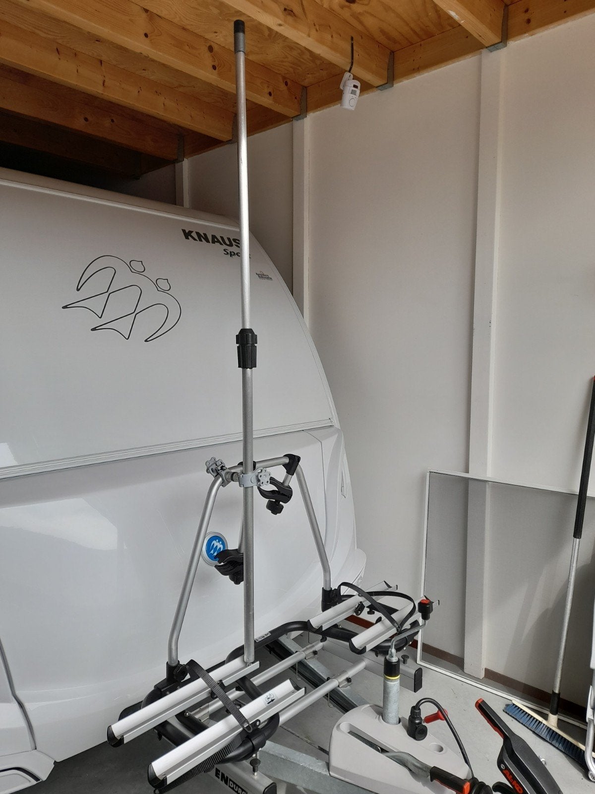 Antennemast voor op de camping voor digitenne of schotel., Ophalen, Antenne