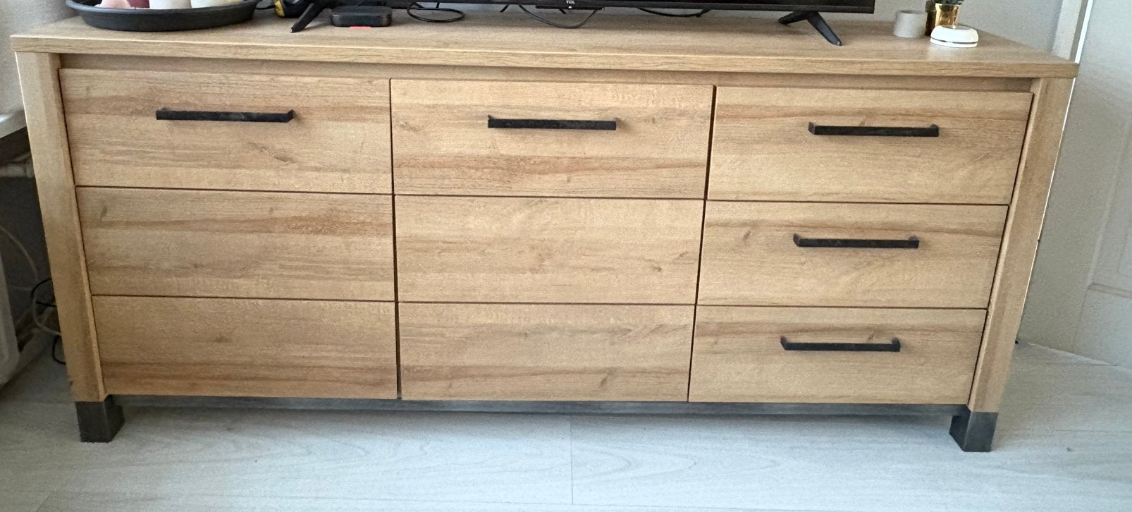 Dressoir kleur eiken in zeer goede staat 190x85, Ophalen, Met deur(en), Zo goed als nieuw, 200 cm of meer