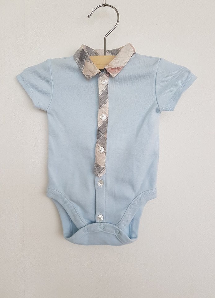 Burberry Baby blauwe romper 50, Ophalen of Verzenden, Zo goed als nieuw, Jongetje of Meisje, Nacht- of Onderkleding