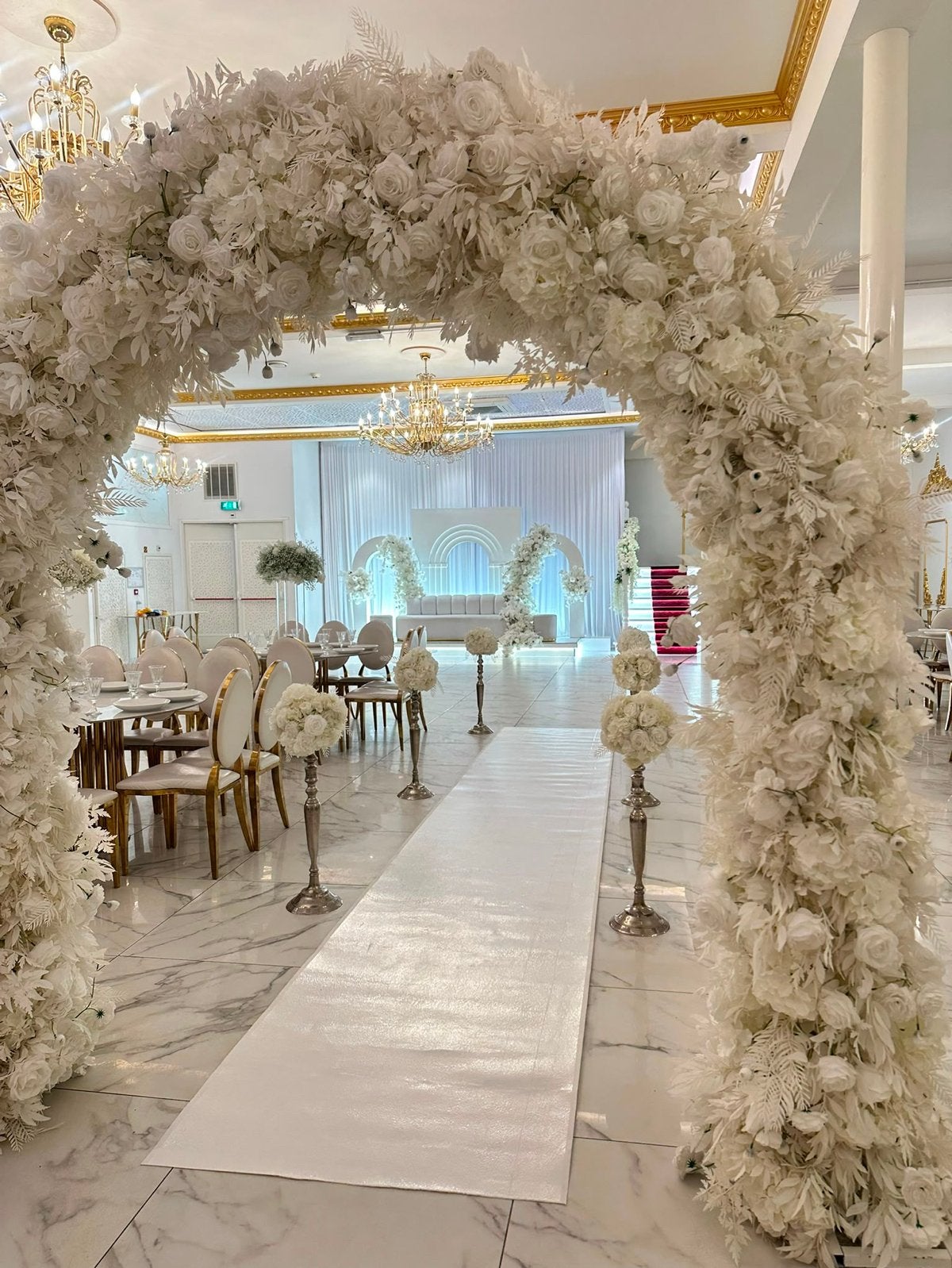 HUUR: Bloemenboog Weddingstage Bruidsbank, Ophalen of Verzenden