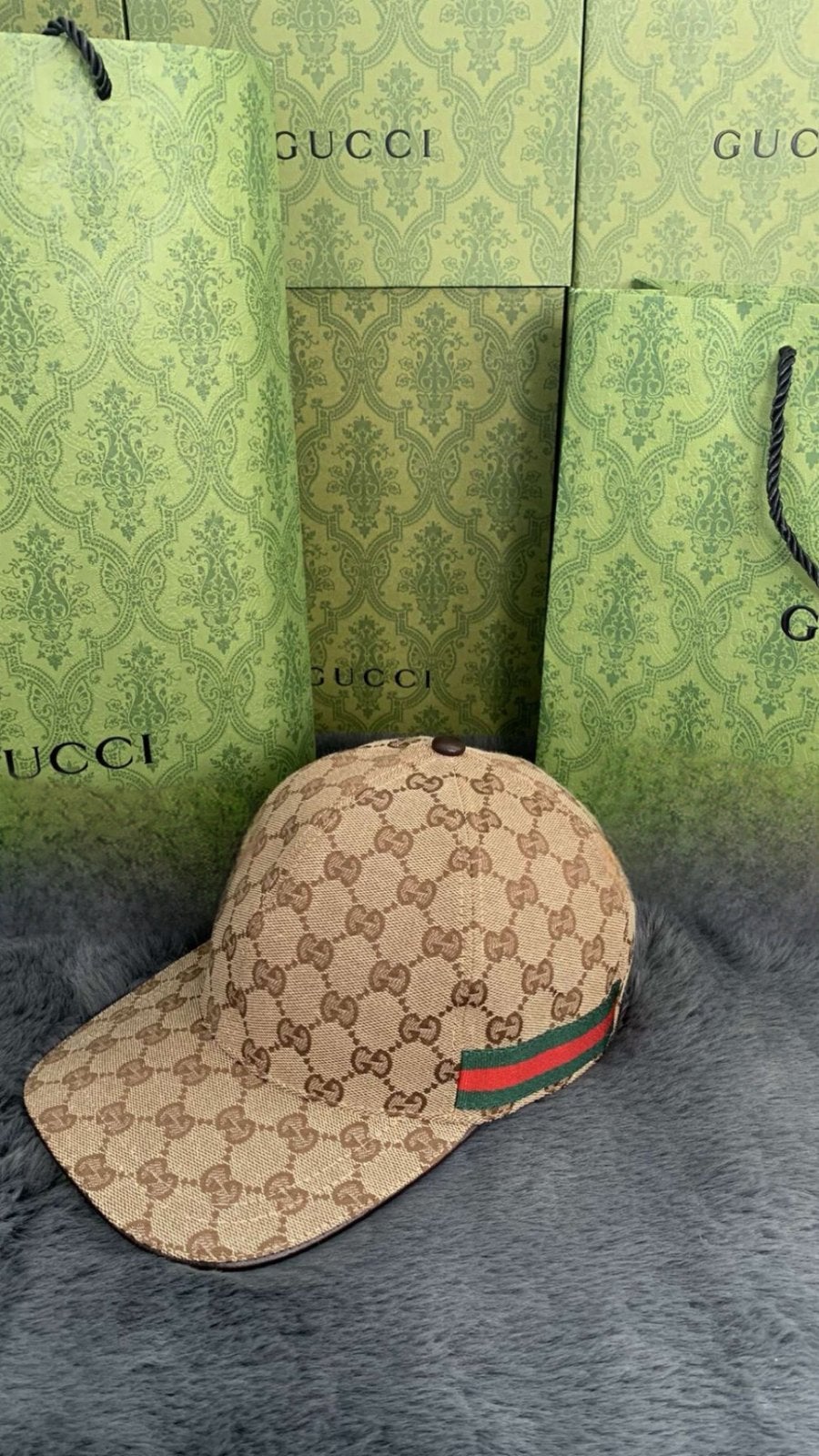 Gucci pet - meerdere kleuren - maten S&M, Ophalen of Verzenden, Nieuw, 57 cm (M, 7⅛ inch) of minder, Pet