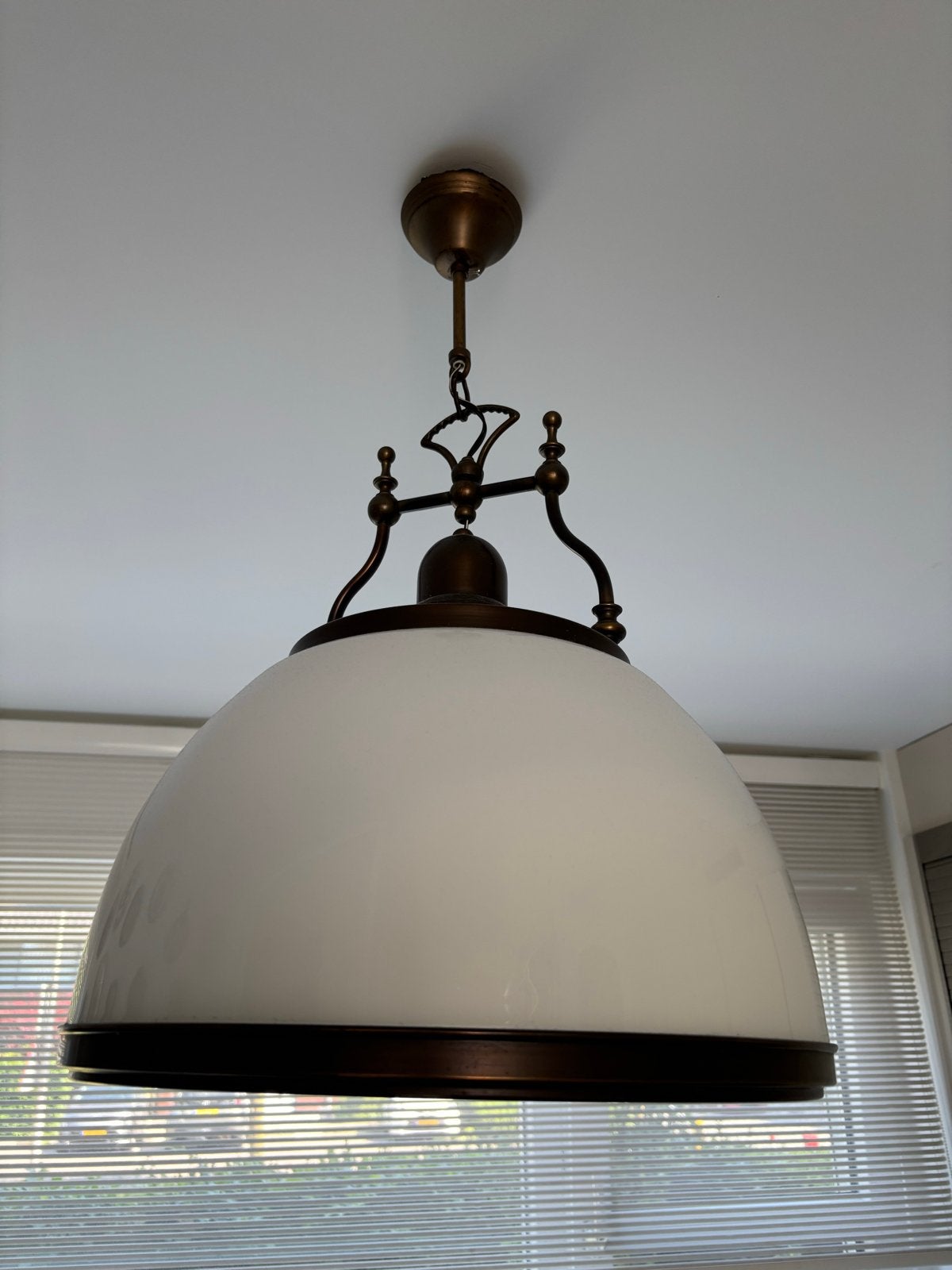Vintage hanglamp met opalen kap, Ophalen, Zo goed als nieuw, Glas, 50 tot 75 cm