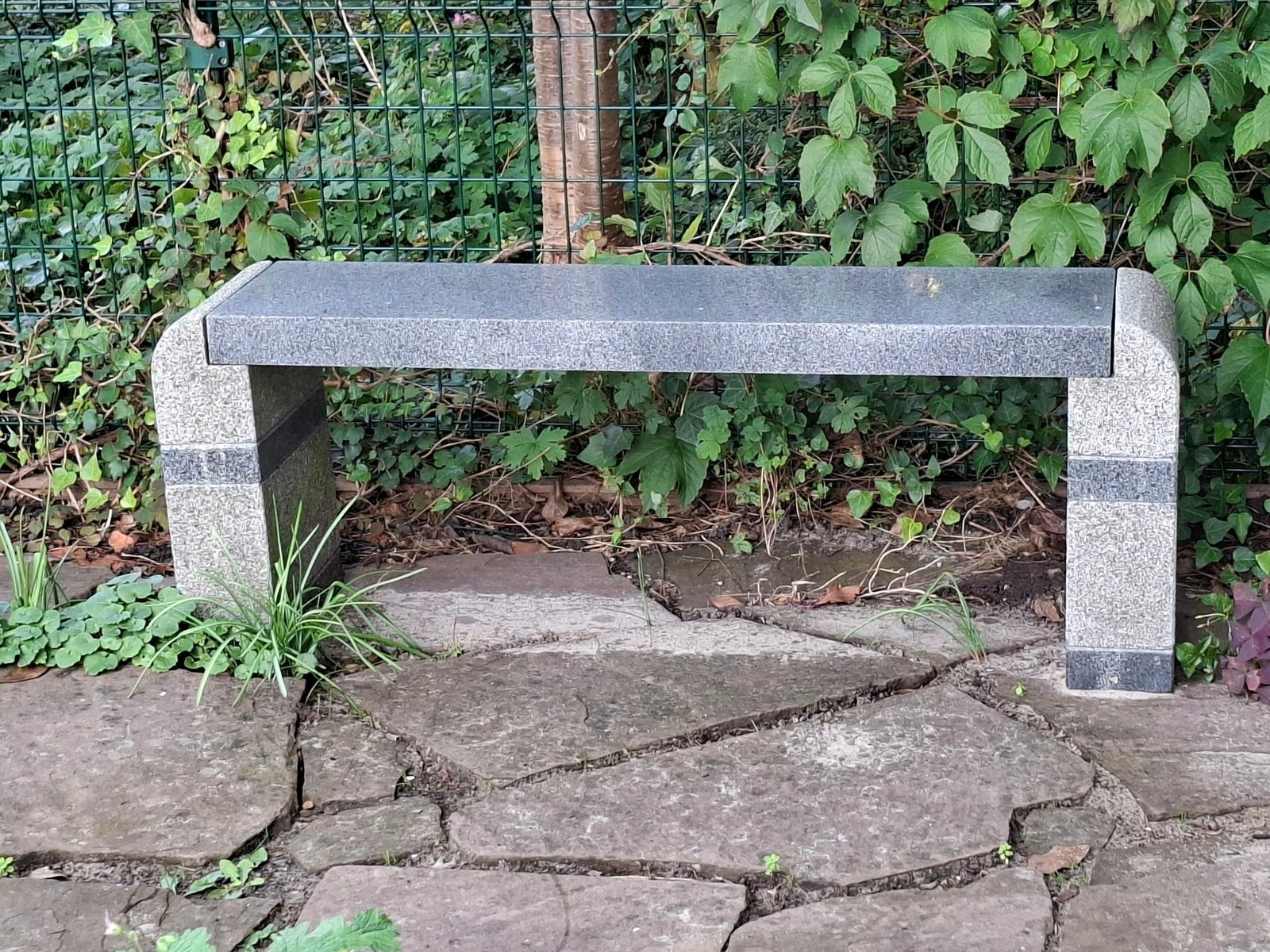 Natuurstenen tuinbankje, Tuin en Terras, Ophalen, Zo goed als nieuw