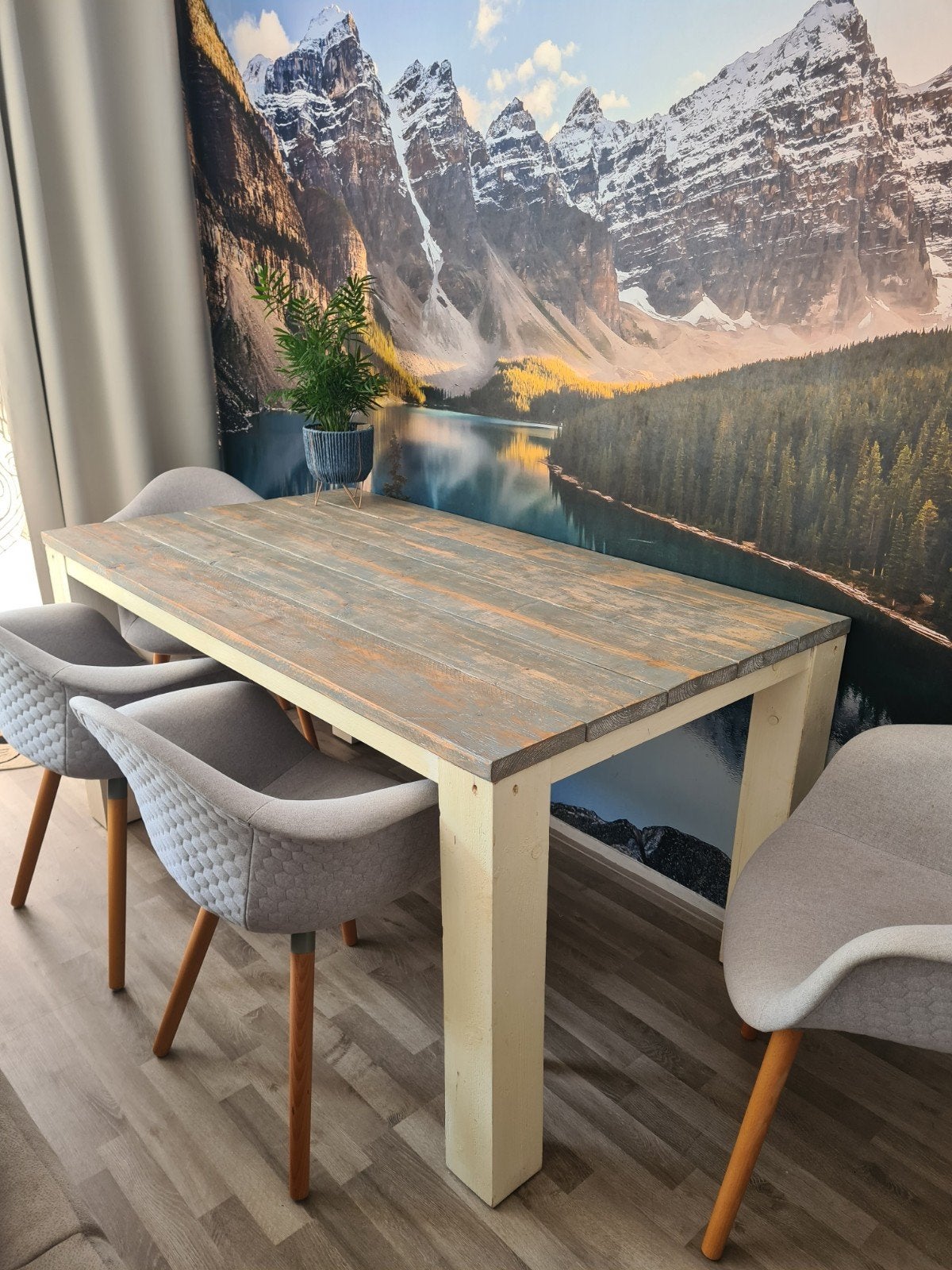 Robuuste houten eettafel, Huis en Inrichting, Tafels | Eettafels, Ophalen, Gebruikt, 50 tot 100 cm, 150 tot 200 cm