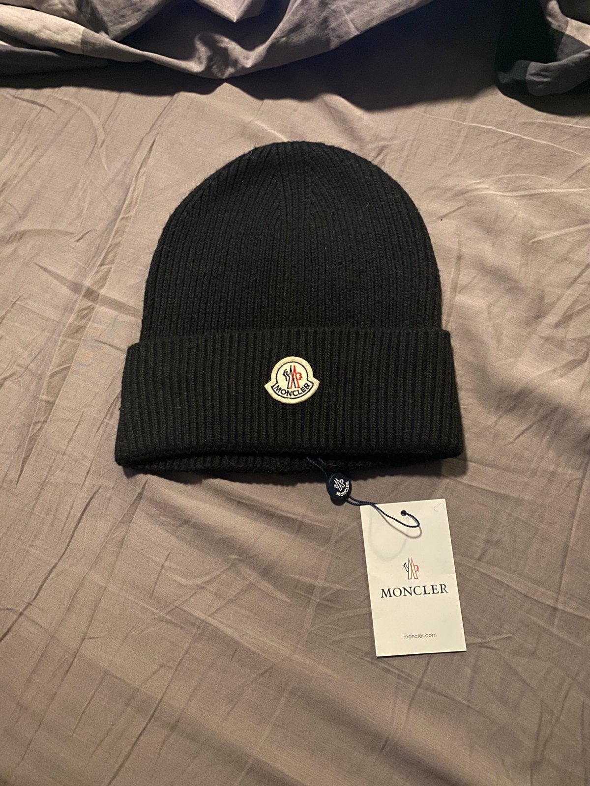 Moncler muts zwart met kaartje, Ophalen of Verzenden, Nieuw, Overige maten, Muts