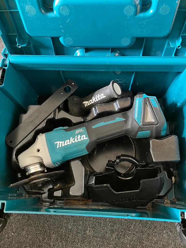 Makita 18v haakse slijper, Ophalen of Verzenden, Gebruikt, 700 tot 1000 watt, Haakse handslijpmachine