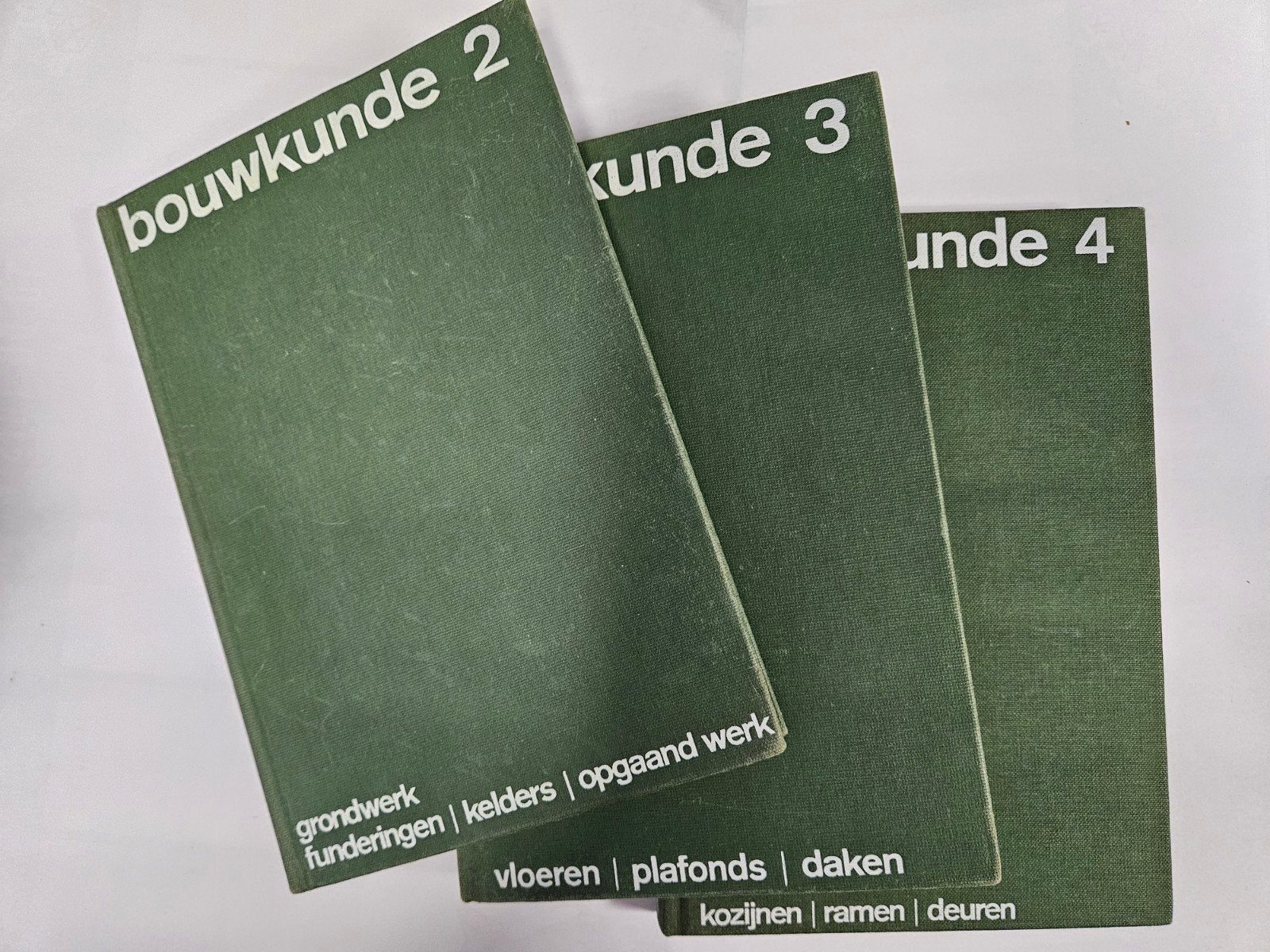 Bouwkunde no. 2, 3 en 4, Boeken, Ophalen of Verzenden, Gelezen, Bouwkunde