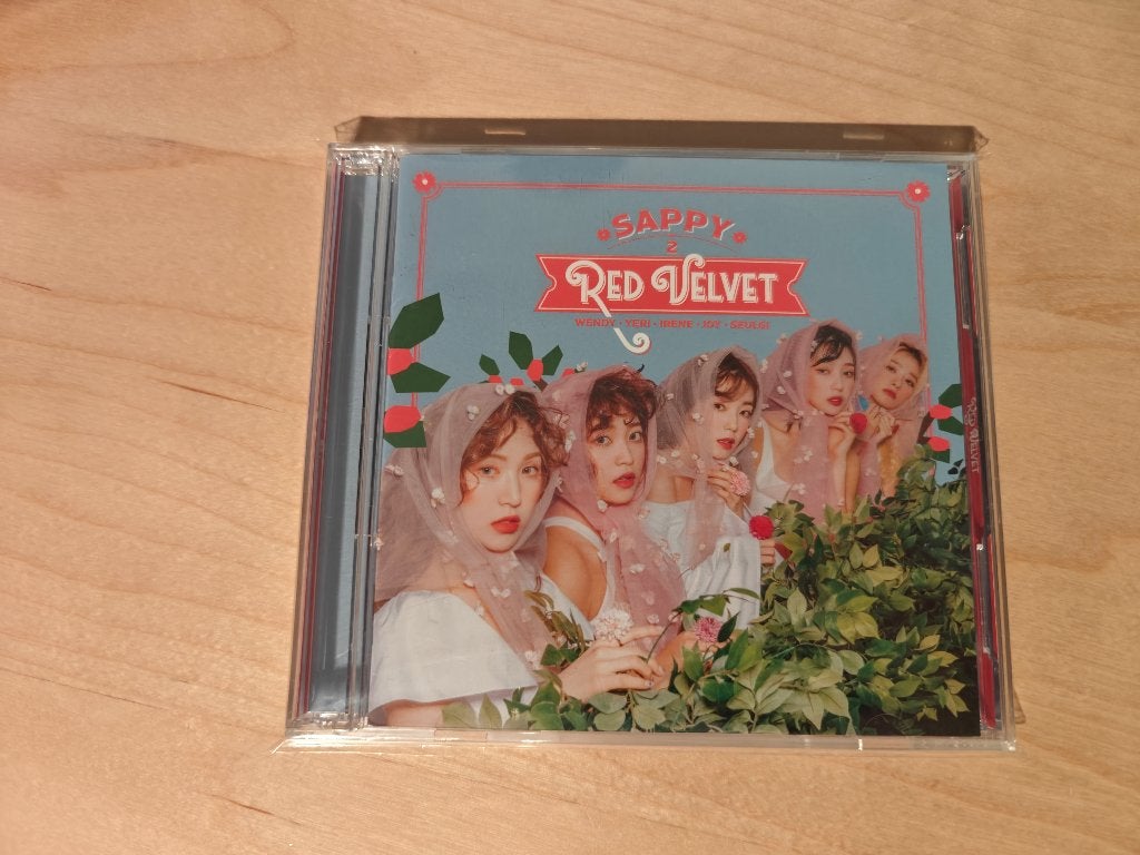 Red Velvet - Sappy [CD & DVD], K-pop, Verzenden, Inclusief doosje, Zo goed als nieuw