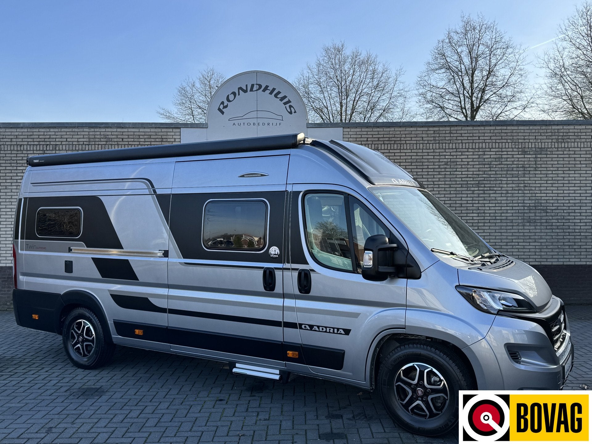 Adria Twin Supreme 640 SGX 180 pk AUTOMAAT 9-Traps Euro6 Fia, Automaat, Buscamper of Camperbus, Ringverwarming, Verwarmde buitenspiegels