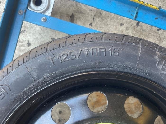 Reservewiel van een Volkswagen Golf, Gebruikt, Velg(en), -, Verzenden