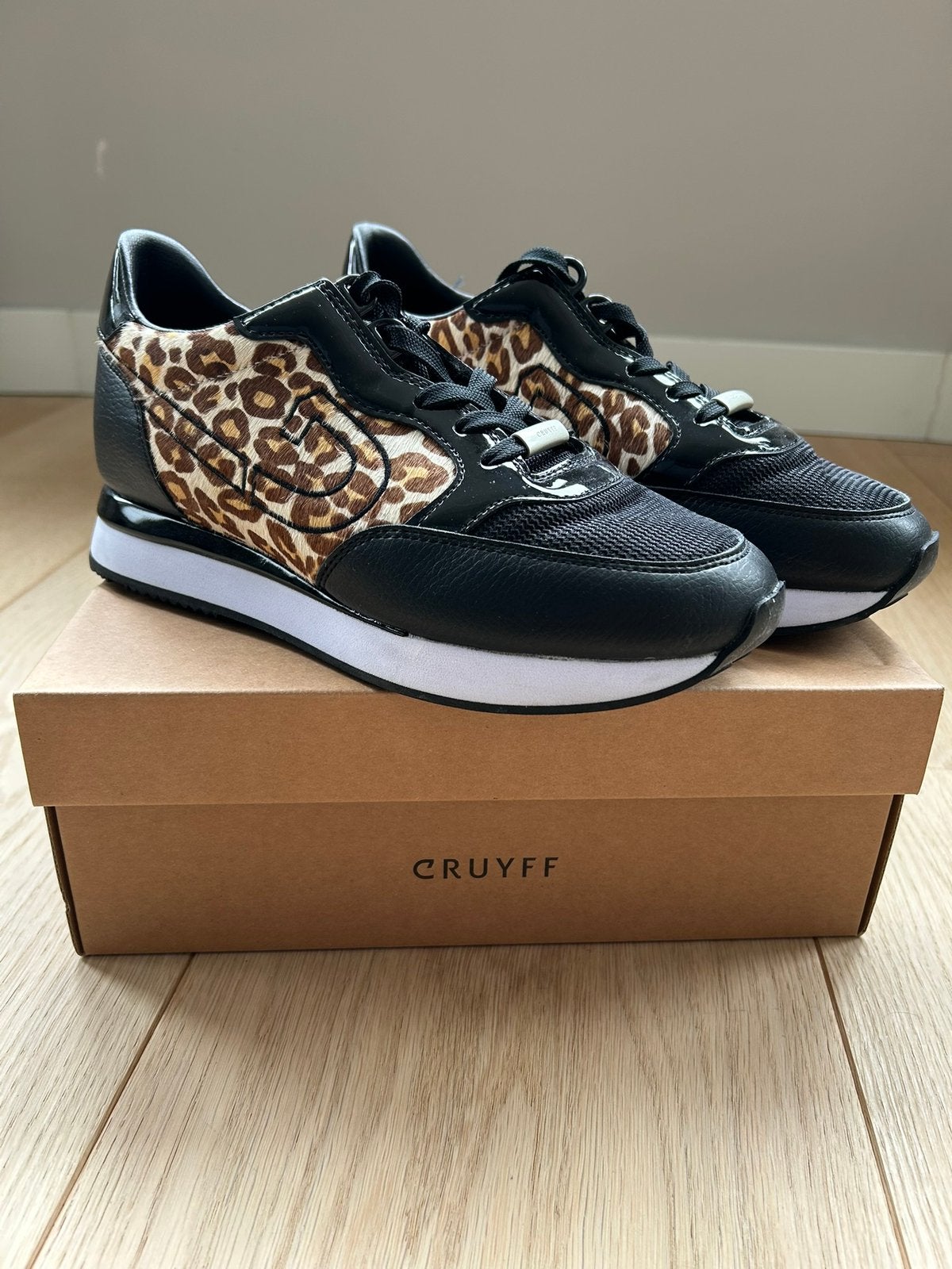 Cruyff sneakers Dames, Ophalen of Verzenden, Zo goed als nieuw, Zwart