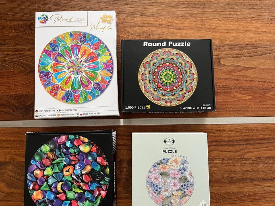Vier maal ronde legpuzzel. 1000 stukjes per puzzel, Hobby en Vrije tijd, Ophalen, 500 t/m 1500 stukjes, Zo goed als nieuw