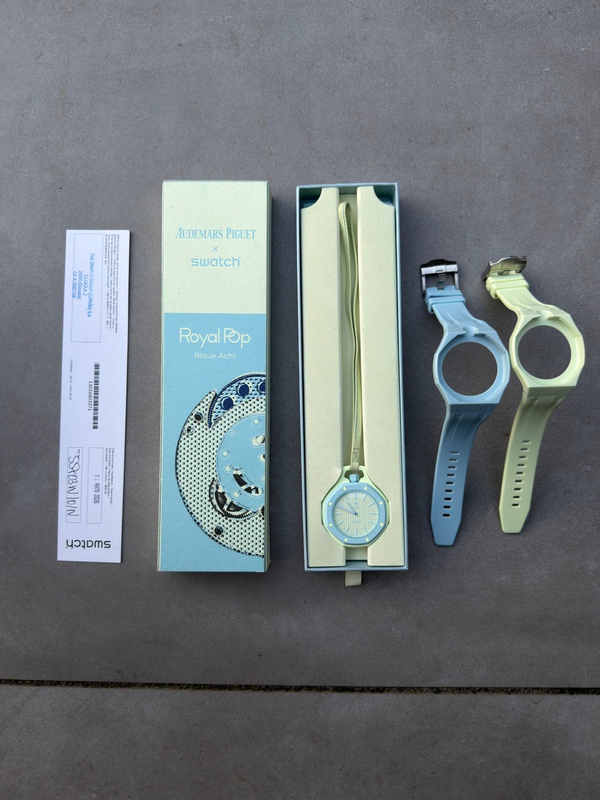AP x Swatch Royal Pop Blaue Acht - Origineel, --, Nieuw, Ophalen of Verzenden, --