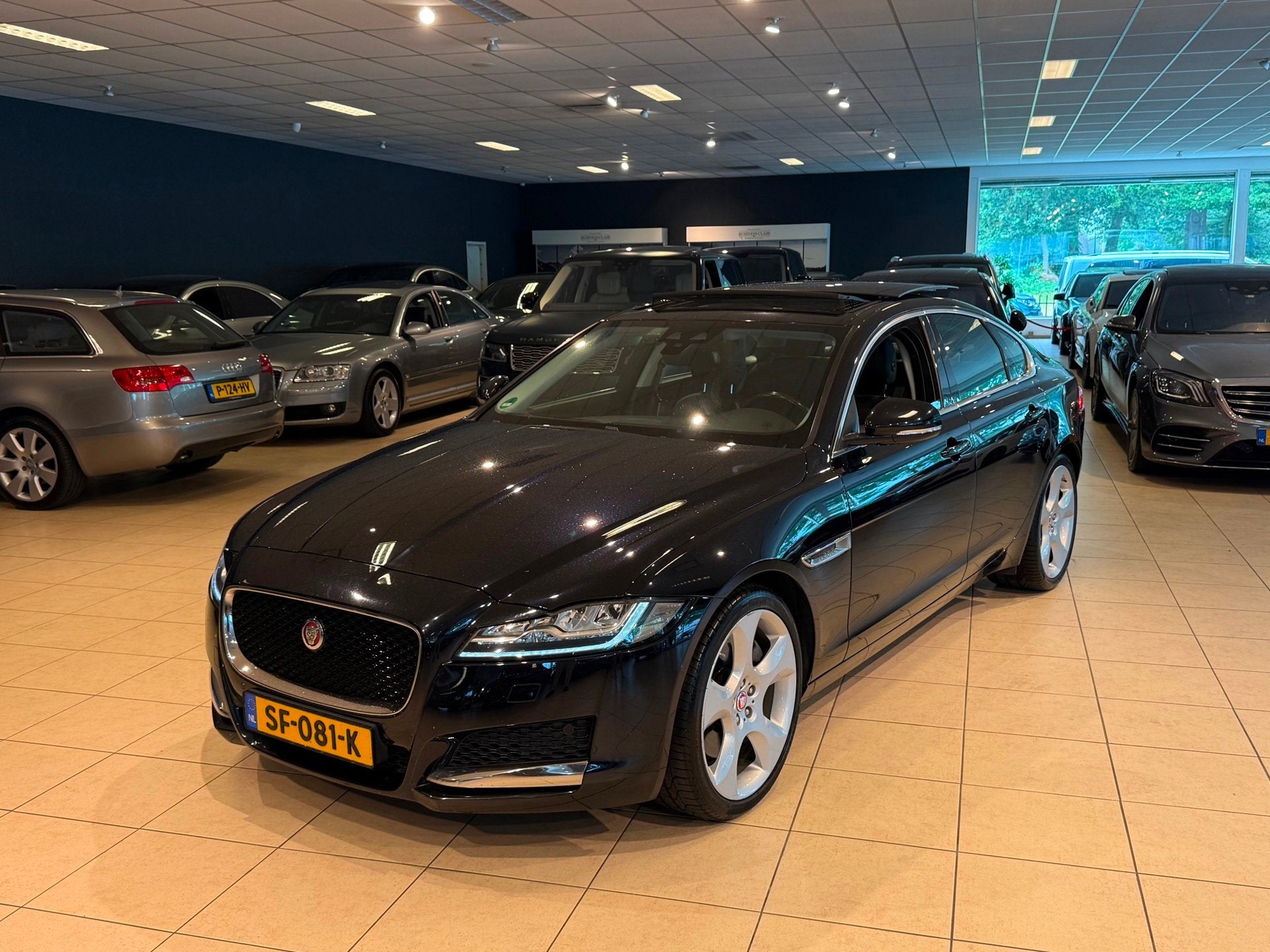 Jaguar XF 3.0 Portfolio/306pk/Panorama/Leder/Camera, Auto's, Jaguar, Automaat, Achterwielaandrijving, Gebruikt, Euro 6