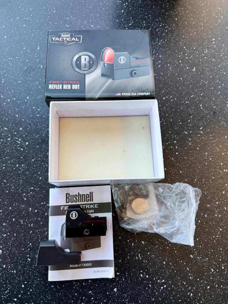 Bushnell First Strike Reflex Red Dot Vizier, Ophalen of Verzenden, Zo goed als nieuw