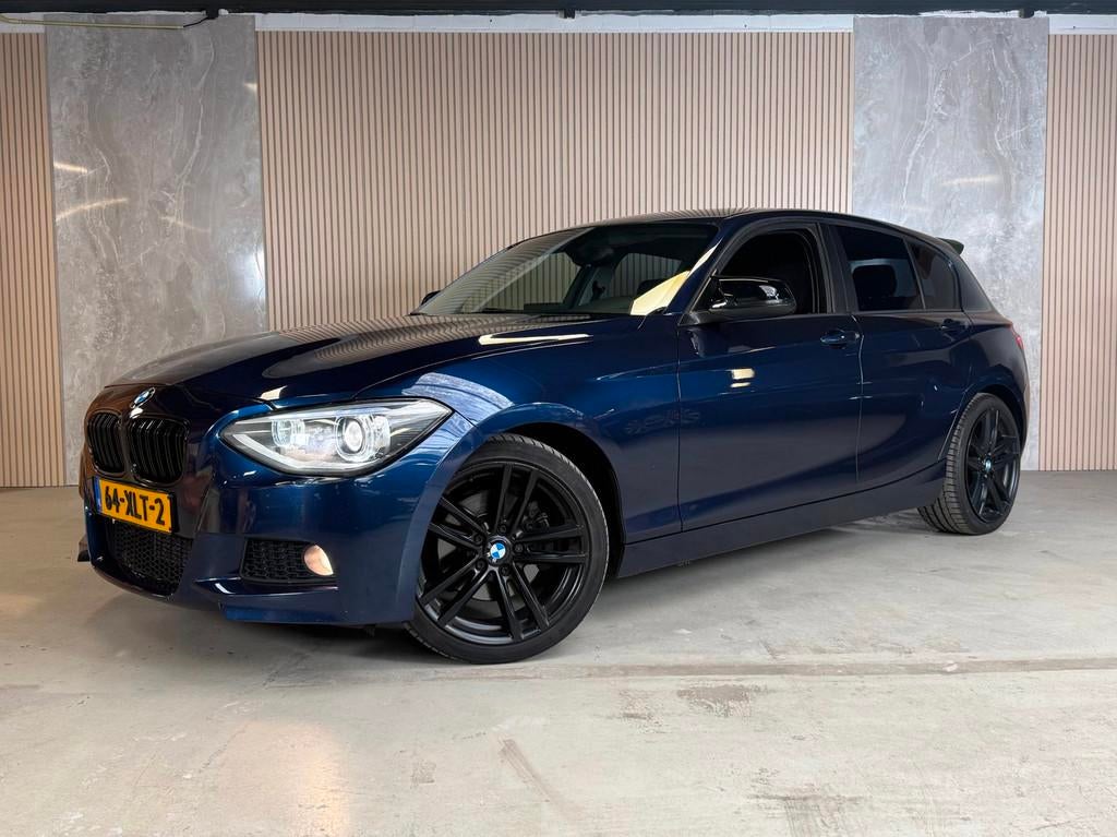 BMW 1-serie 125i Business+ M-Pakket M135i Sport Xenon Carpla, Euro 5, Gebruikt, 4 cilinders, Blauw